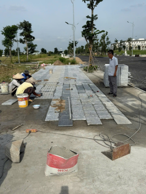 THI CÔNG NỀN - MẶT ĐƯỜNG CÔNG TRÌNH ĐƯỜNG CẶP KÊNH ĐỒN TẢ